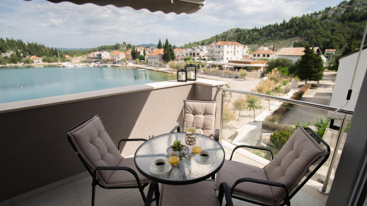 Apartment Antun - Adriatic Coast Retreat Blace Εξωτερικό φωτογραφία