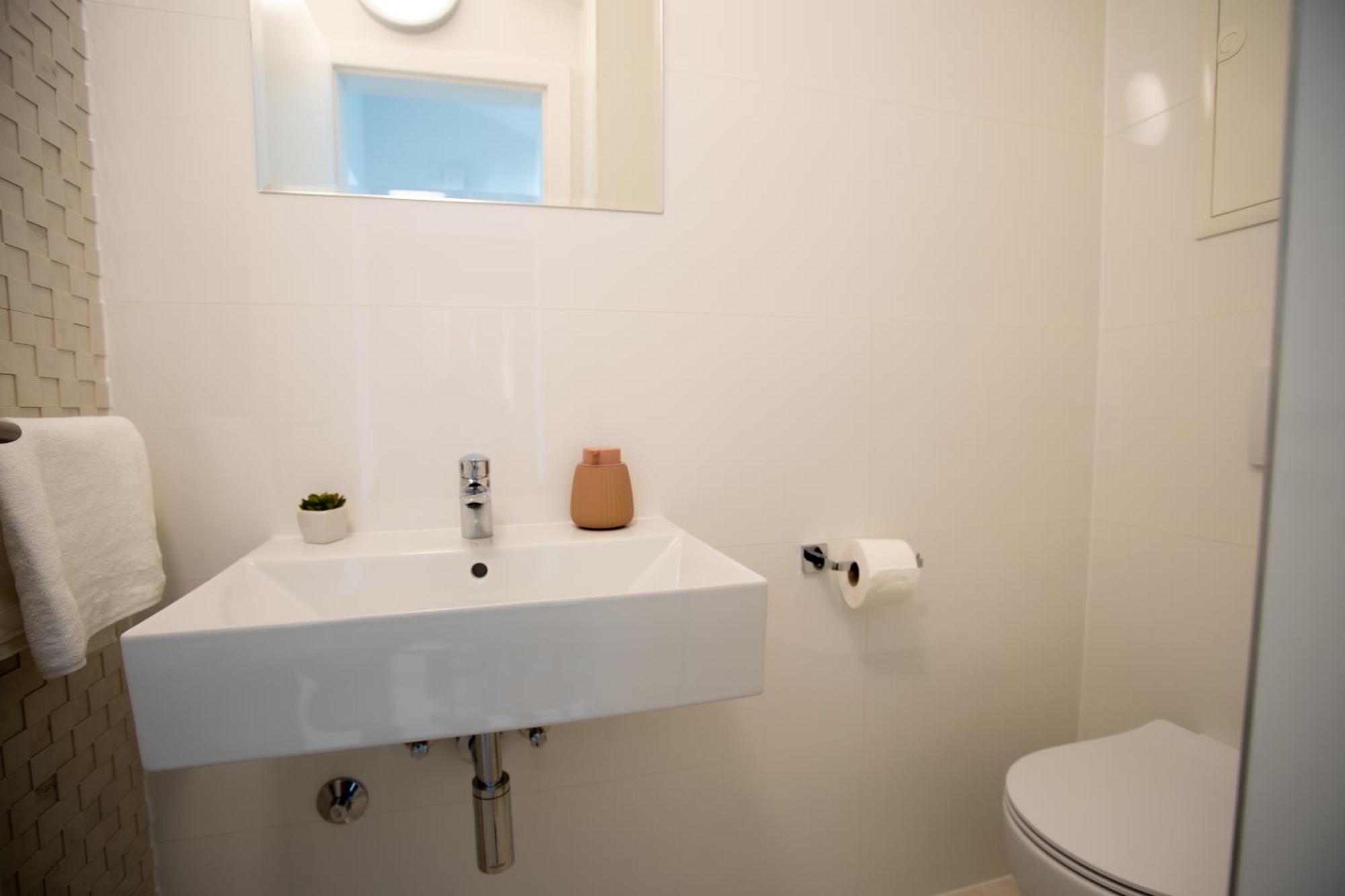 Apartment Antun - Adriatic Coast Retreat Blace Εξωτερικό φωτογραφία