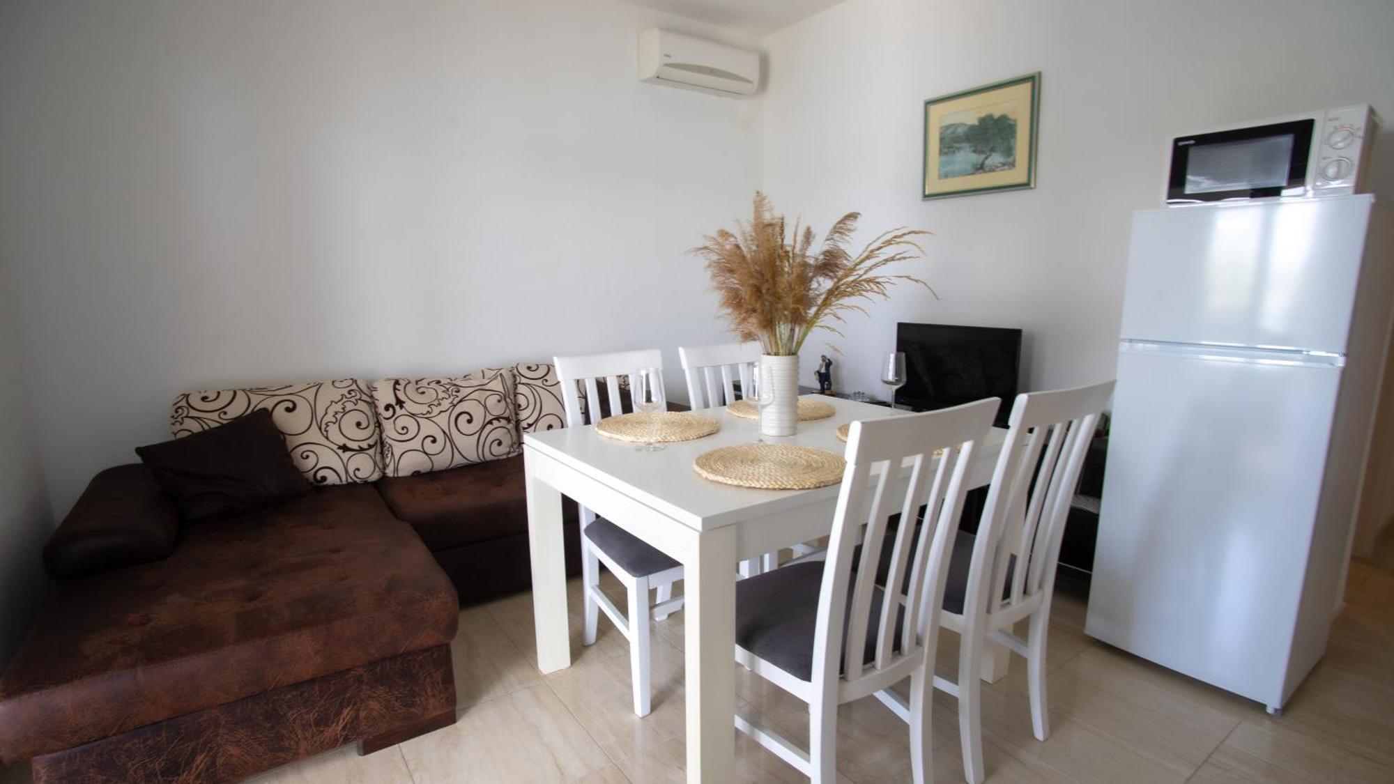 Apartment Antun - Adriatic Coast Retreat Blace Δωμάτιο φωτογραφία